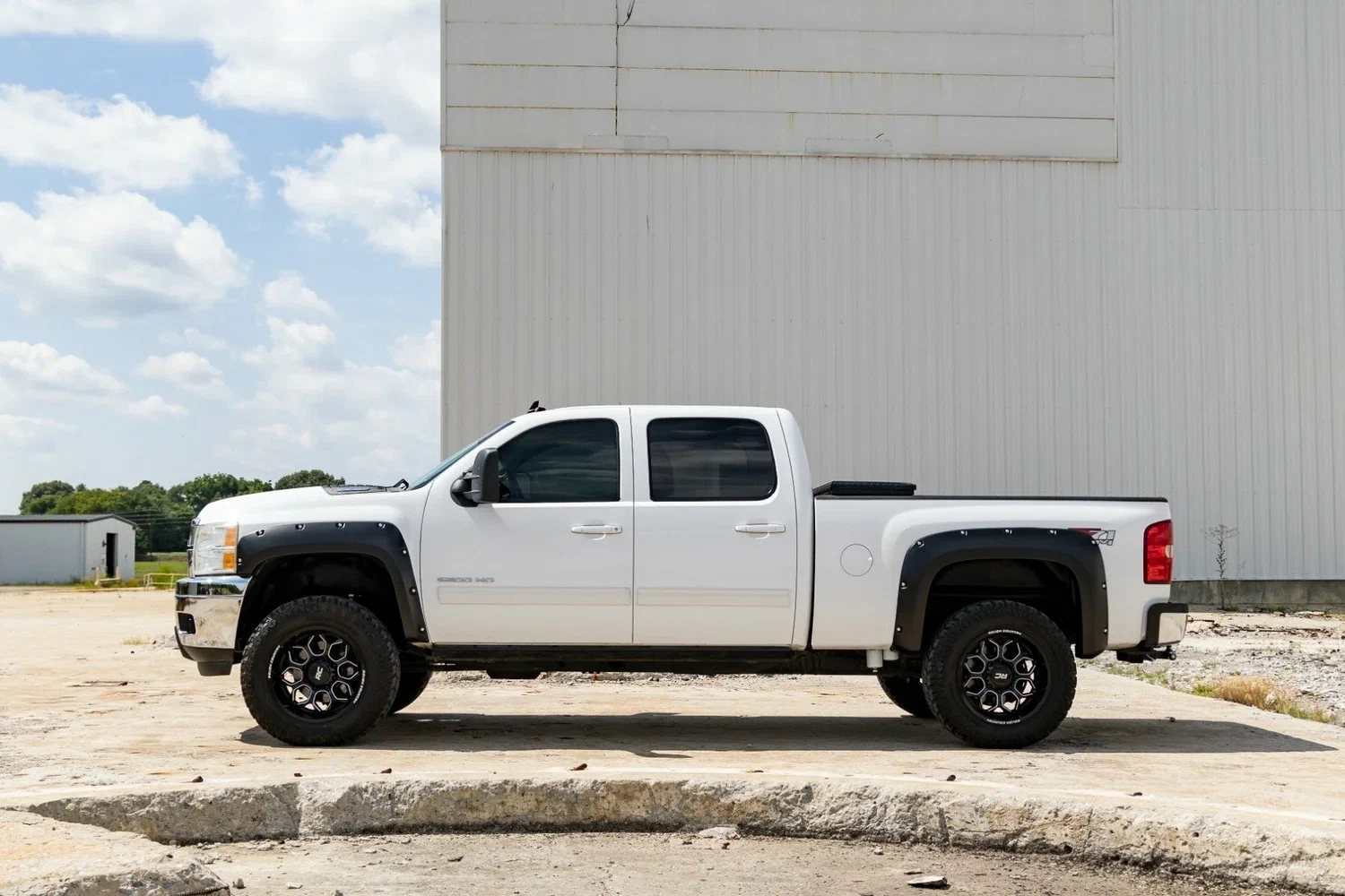 Fits Silverado 1500 (07-14) Pocket Fender Flare 6'7_ & 8' Bed F-C10714B